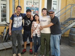 559251_4008132895456_1202222735_n