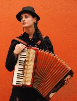 Pascuala+Ilabaca+Pascuala+Vjpg