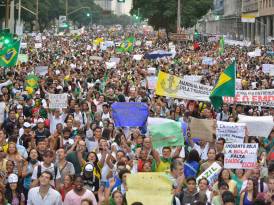 Multitudinaria+convocatoria+en+nueva+jornada+de+protestas+en+Brasil